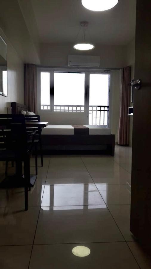 Studio Unit At The Breeze Residences Manila Ngoại thất bức ảnh