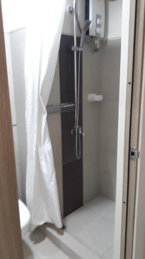 Studio Unit At The Breeze Residences Manila Ngoại thất bức ảnh