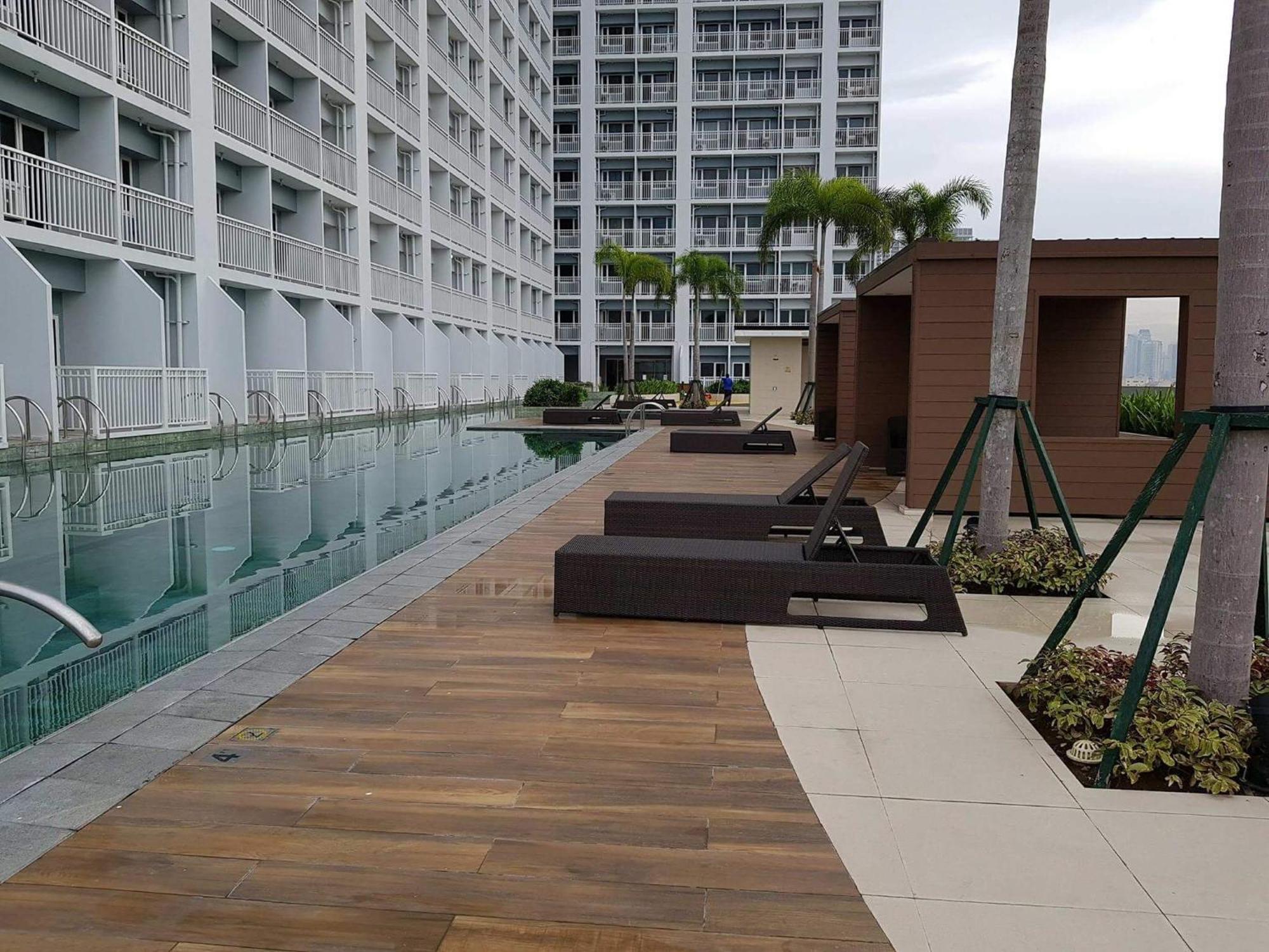 Studio Unit At The Breeze Residences Manila Ngoại thất bức ảnh